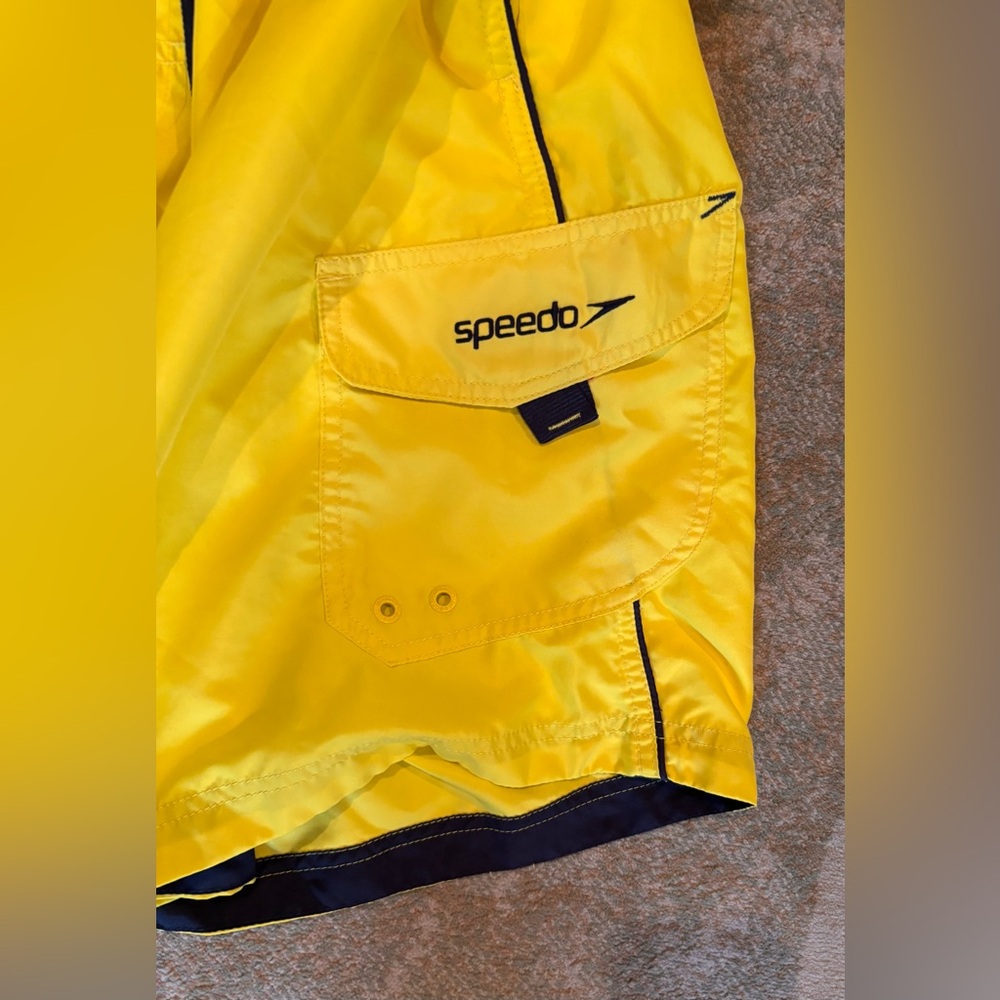 Speedo Men’s Yellow Swim Trunks Mesh Lined Board Shorts XXL - Picture 2 of 10